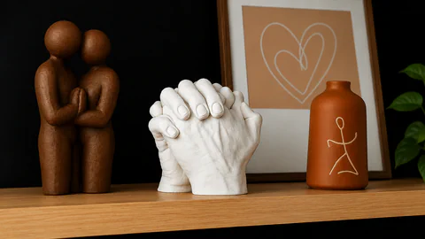 Casting kits and sculptural keepsakes from KapsuleMagazam.
